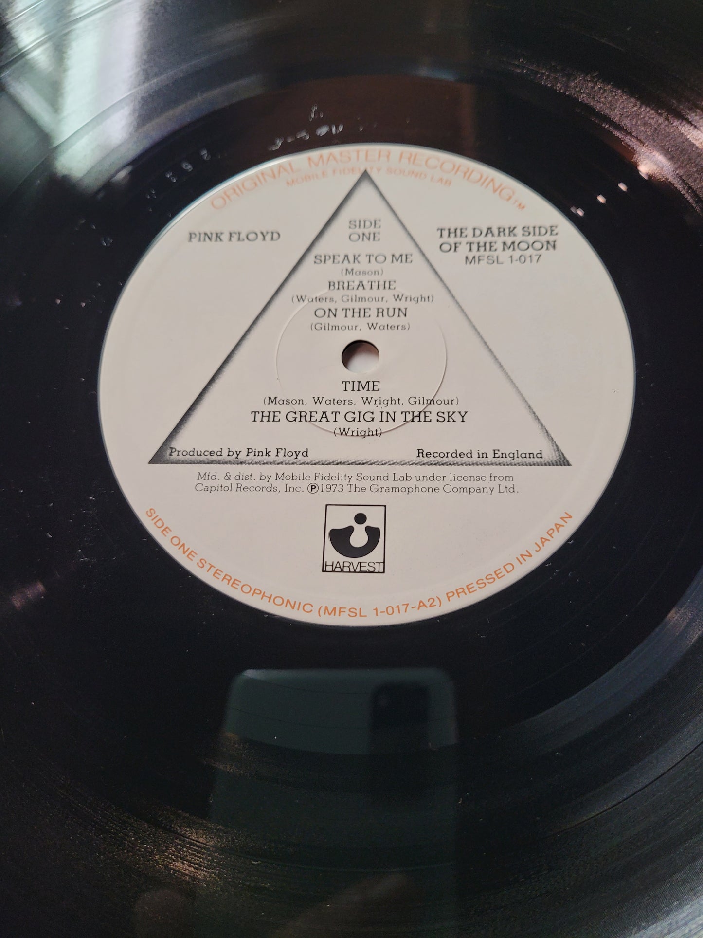 Pink Floyd – The Dark Side Of The Moon (Mobile Fidelity Sound Lab Pressing MFSL 1-017)