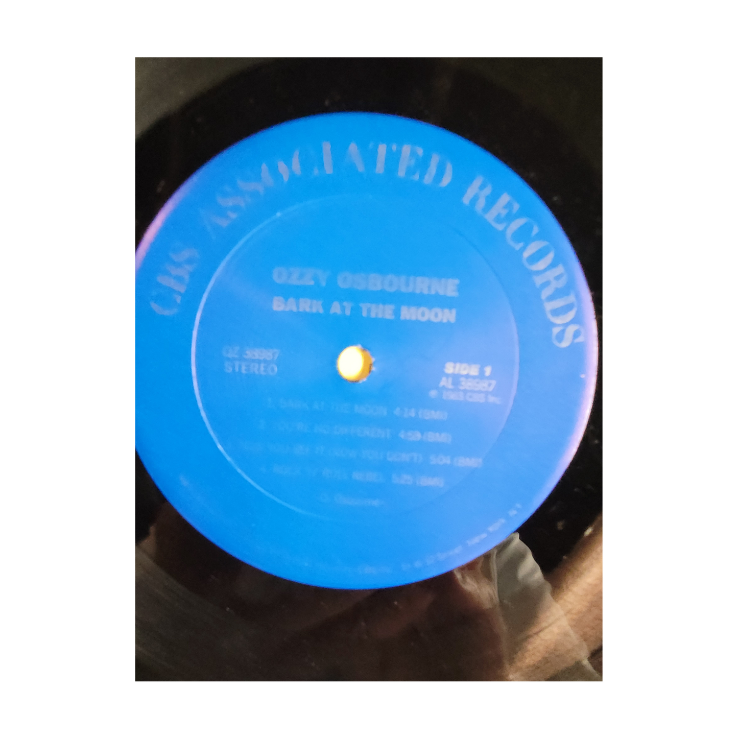 Ozzy Osbourne – Bark at the Moon (Signed Original US Pressing with Lyric Inner Sleeve)